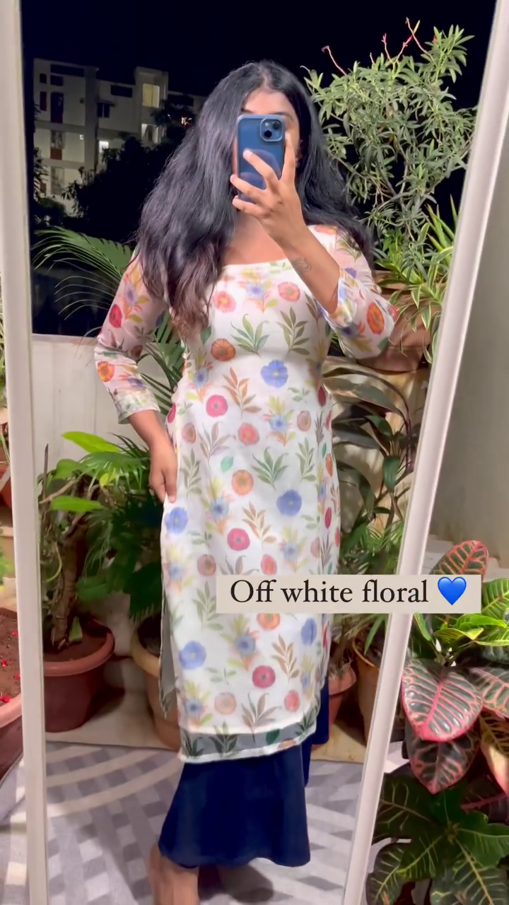 Women's Kurta Pant Set with Embroidered Organza Dupatta - Image 6