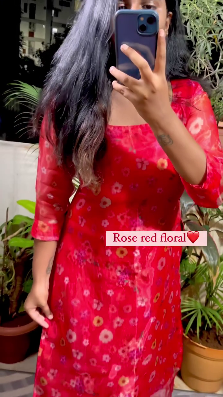 Women's Kurta Pant Set with Embroidered Organza Dupatta - Image 4