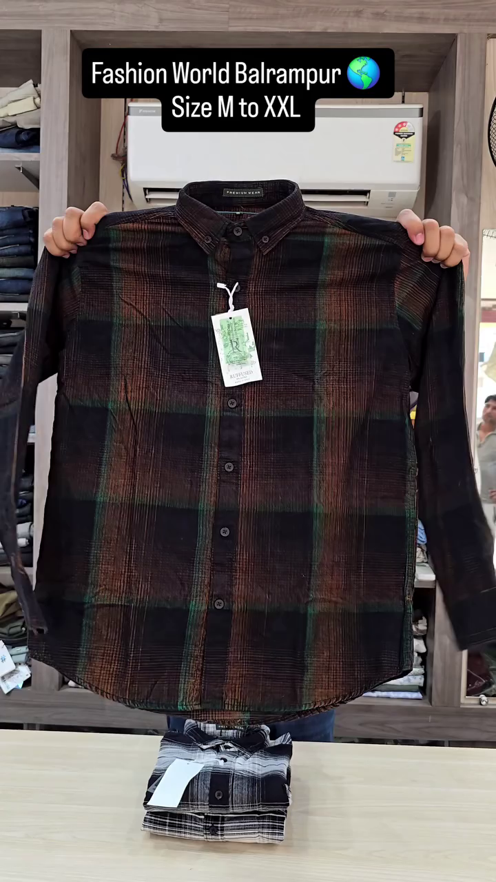 Stylish Casual Men’s Classic Checked Shirt - Image 3