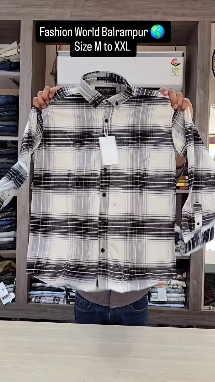 Stylish Casual Men’s Classic Checked Shirt - Image 4